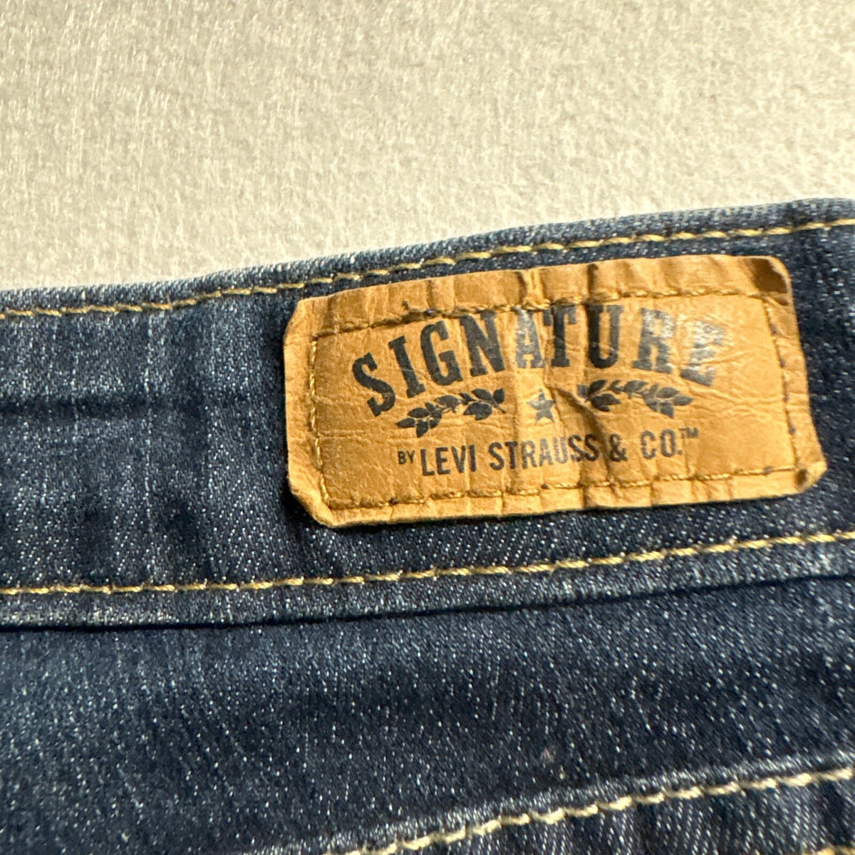 Signature by Levi Strauss & Co Women Modern Straight Jeans Blue Denim Sz 10