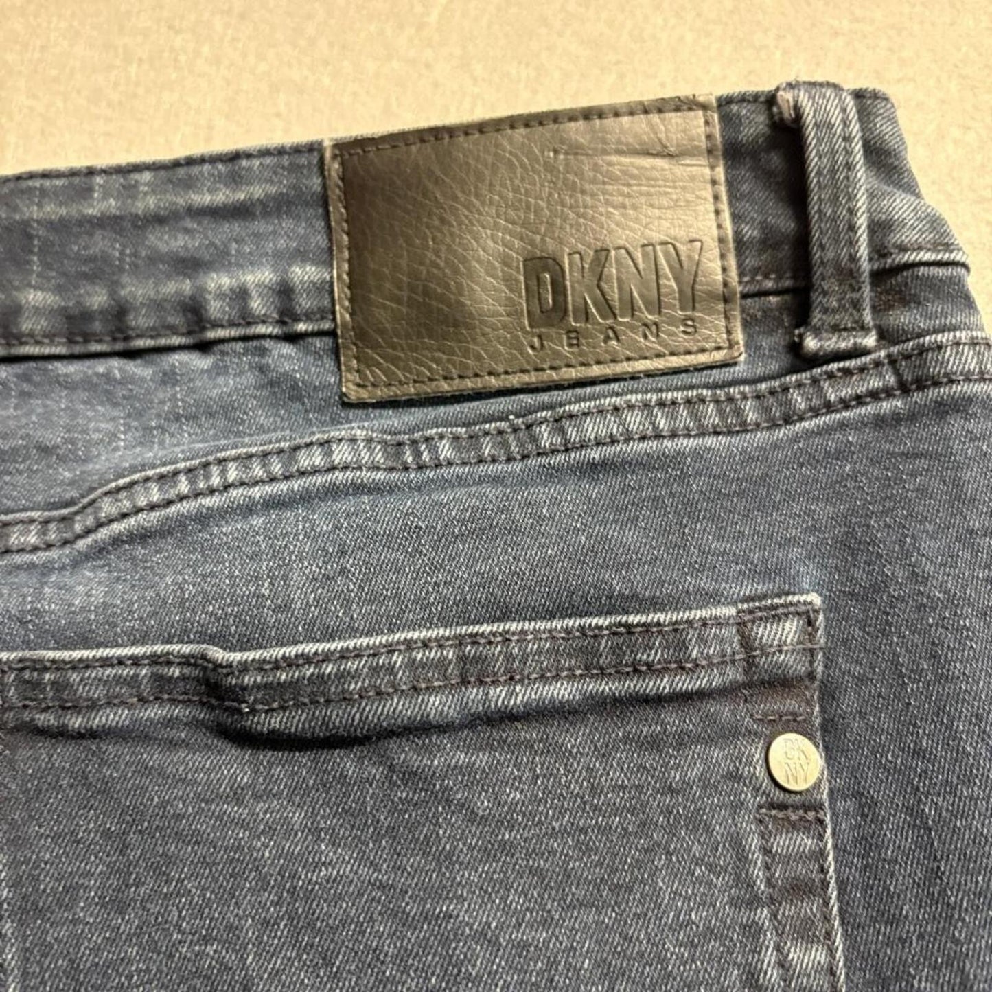 DKNY Jeans Mens 32x30 Mercer Skinny Fit Dark Wash Stretch Blue Denim