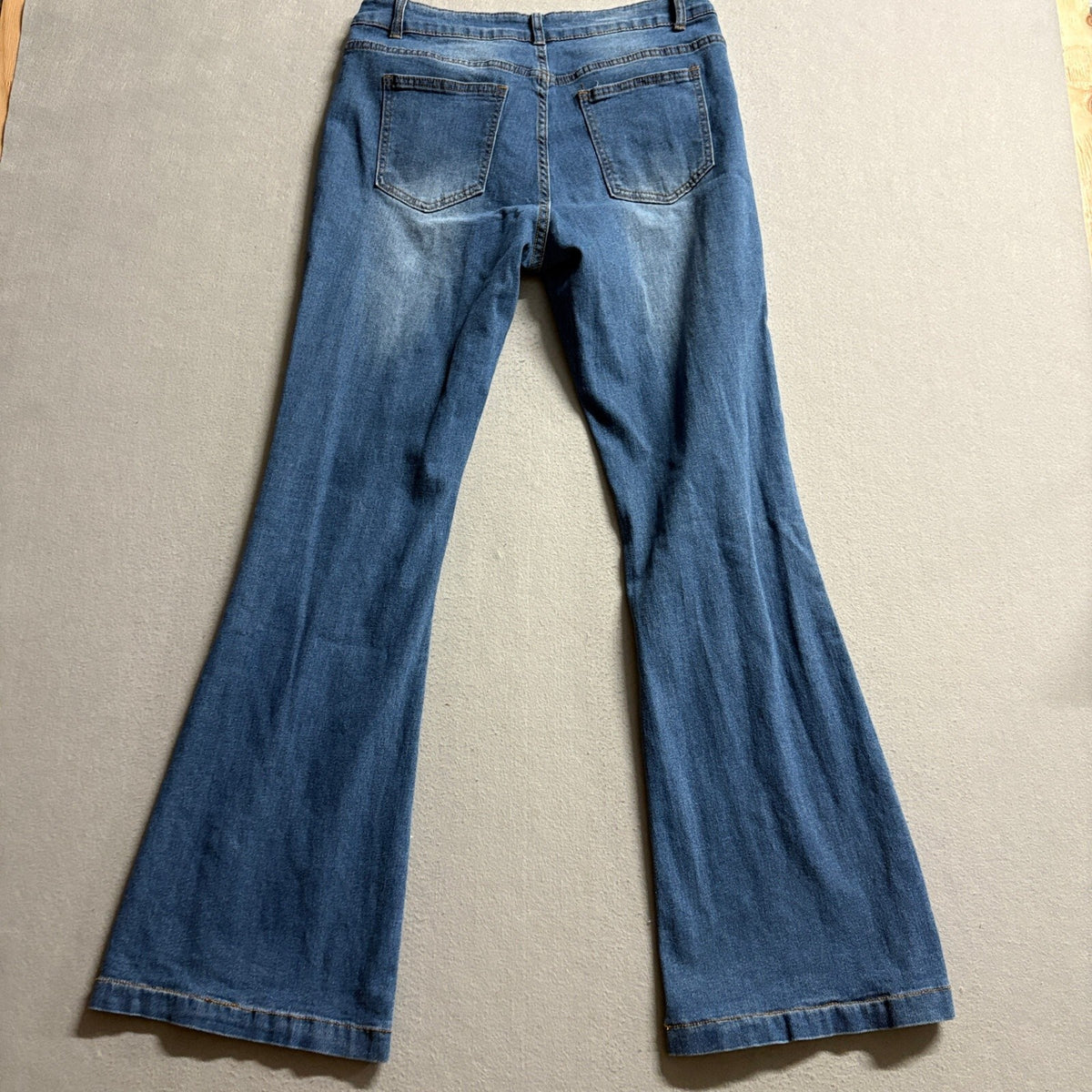 Shein Womens Flare Jeans Size 32 Medium Wash Blue Denim Stretch Bell Bottoms