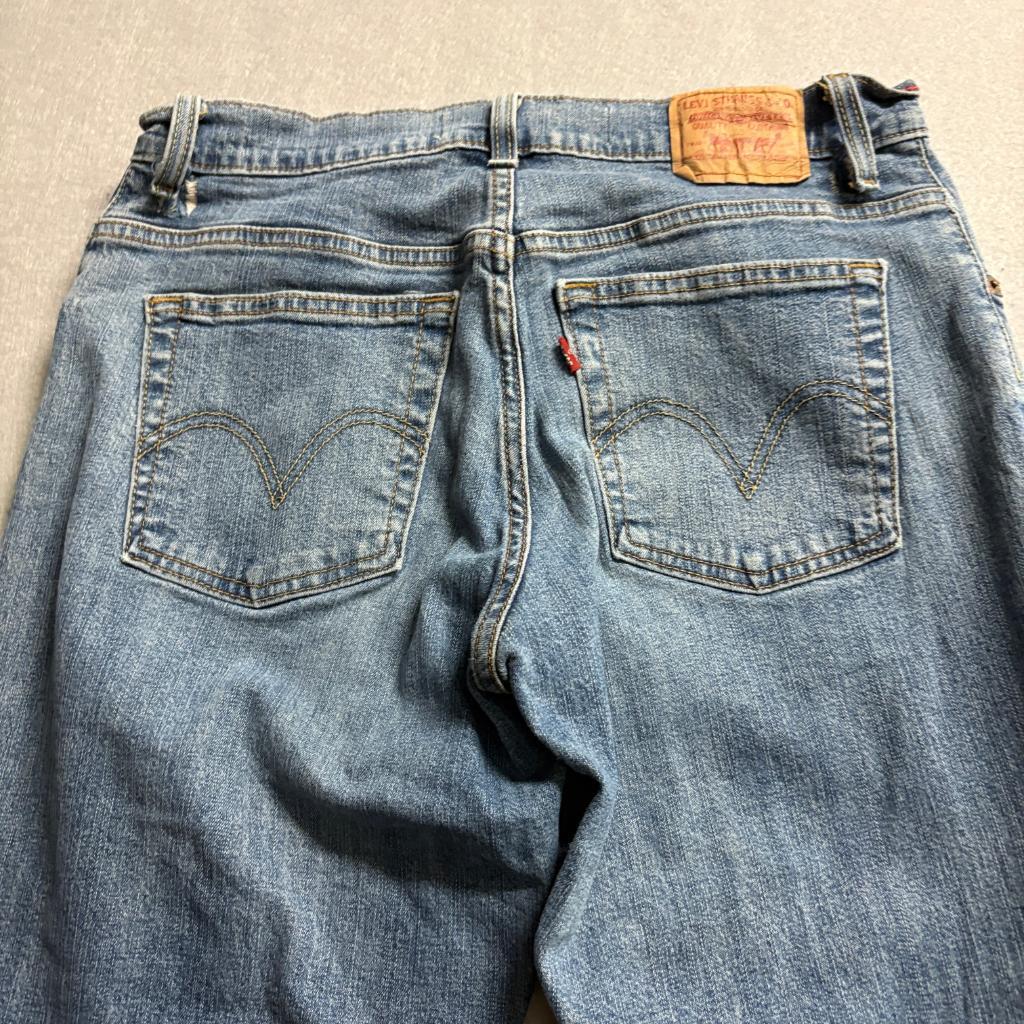Levi's 550 Relaxed Bootcut Jeans Womens 10M Blue Denim Stretch Medium Wash