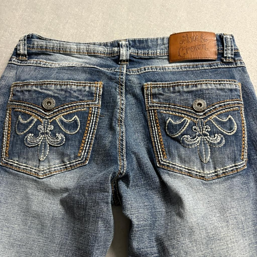 Axe & Crown Classic Straight Jeans Womens 30x30 Medium Wash Stretch Denim