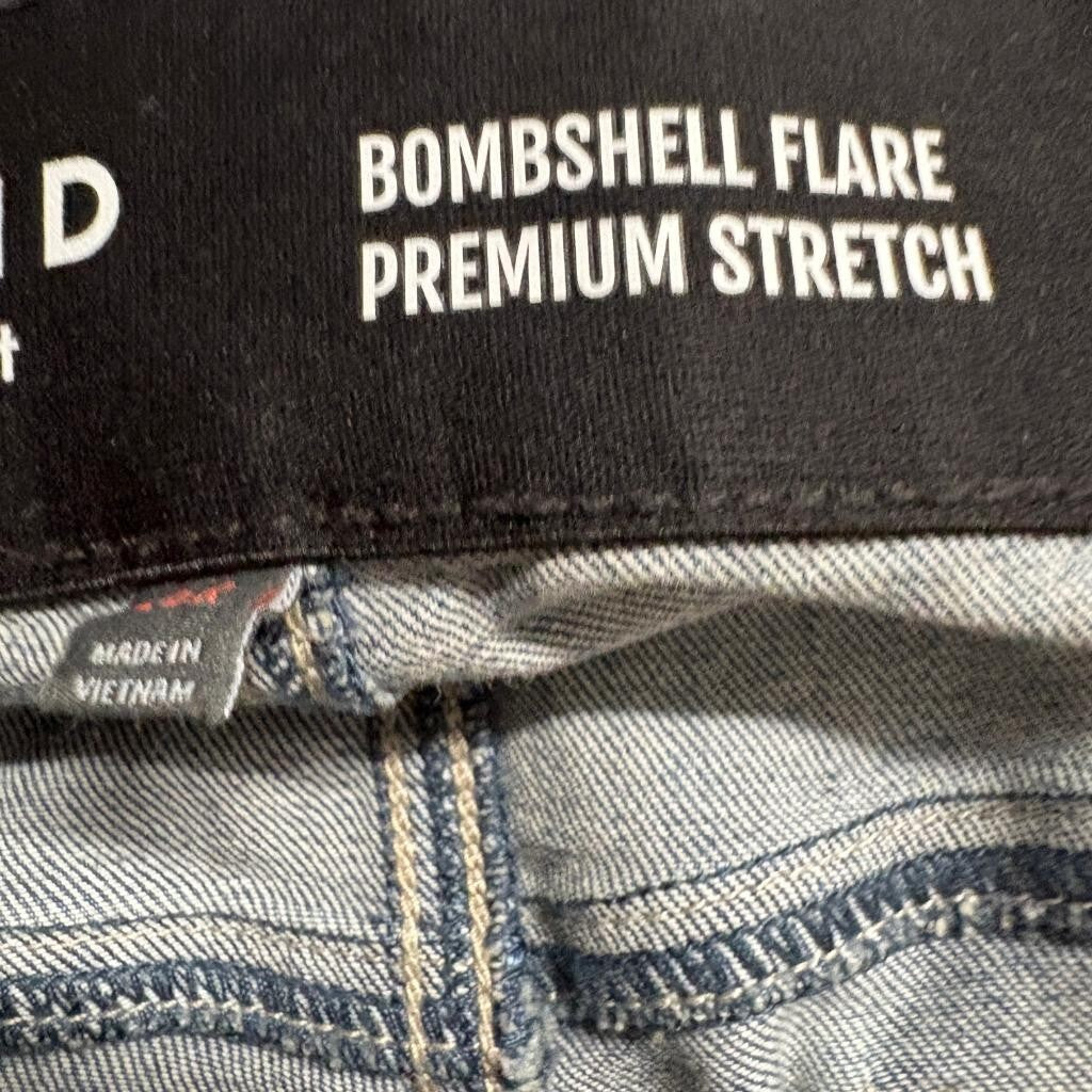Torrid Bombshell Flare Jeans Womens 16R Premium Stretch Blue Denim