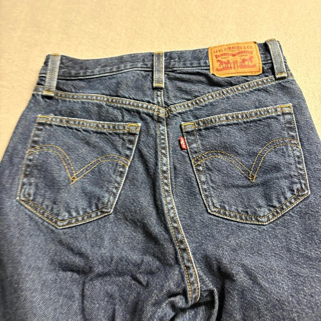 Levis High Waisted Mom Jeans Womens 26 Dark Wash Blue Denim Tapered Leg