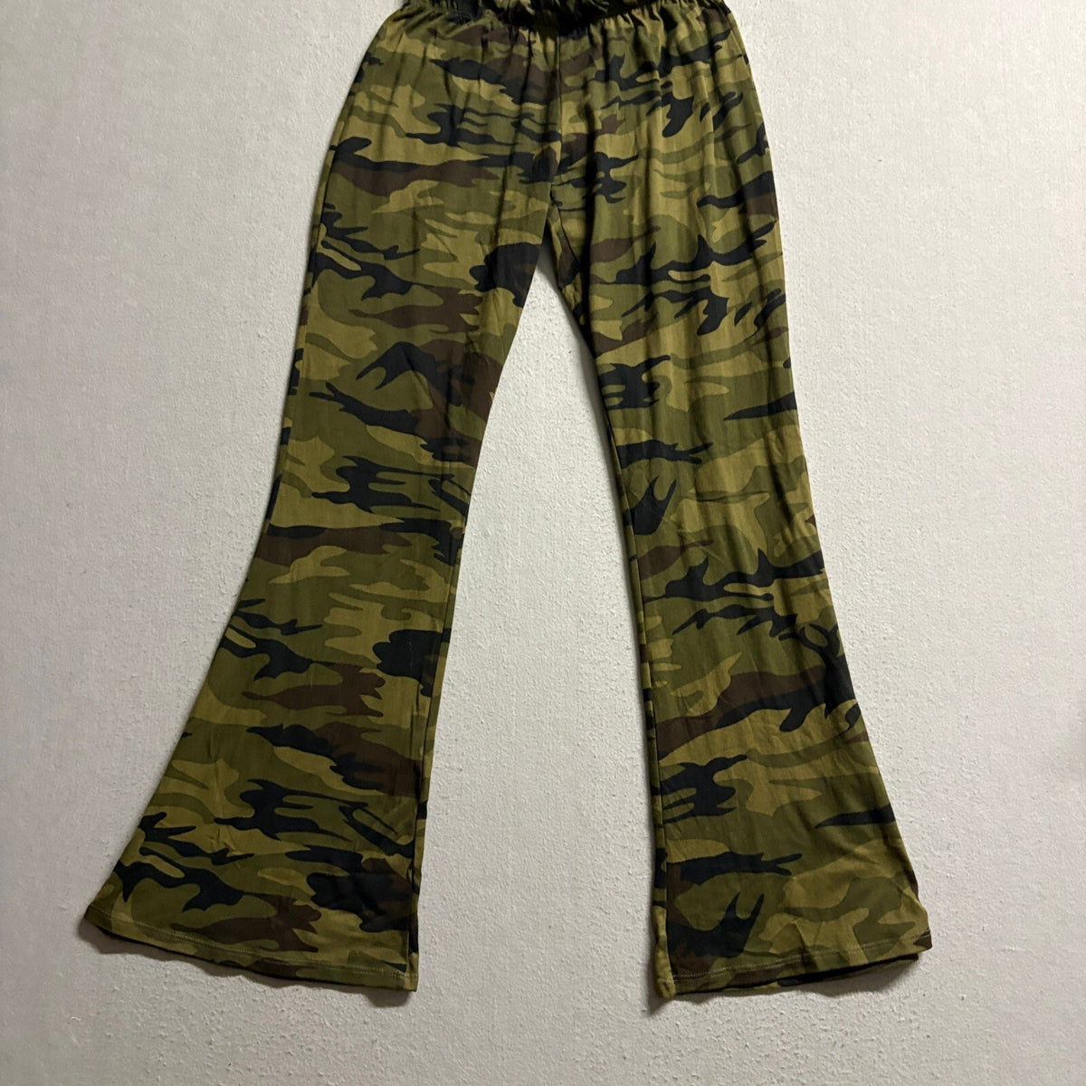 LA Gypsy Camo Flare Pants Womens Size M Stretch Elastic Waist High Rise Bell