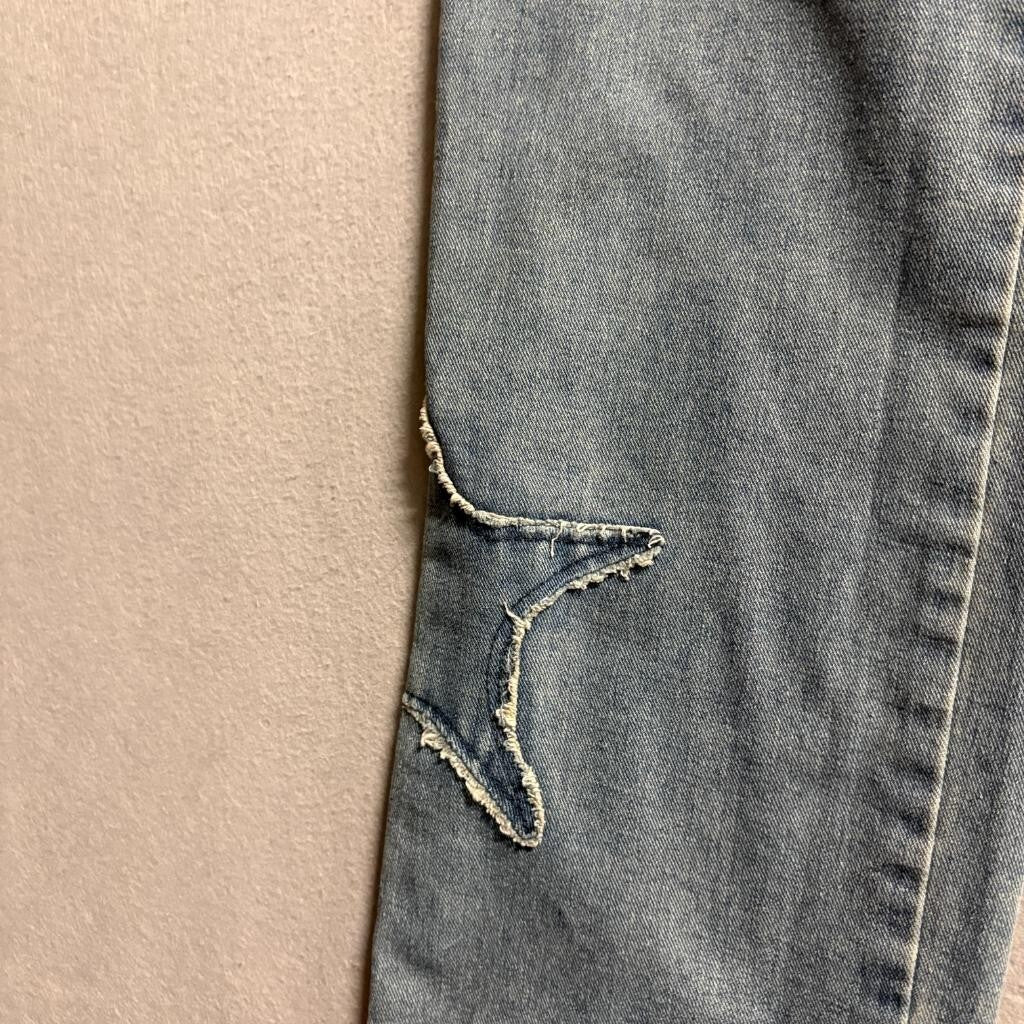 Angel Kiss Star Patch Jeans Womens Size 3/26 Blue Denim Straight Leg Raw Hem