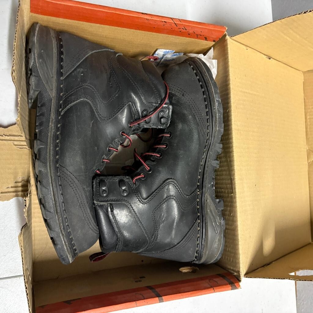 Red Wing 2411 Mens 9 EE Black Leather Waterproof Safety Toe Work Boots Made in