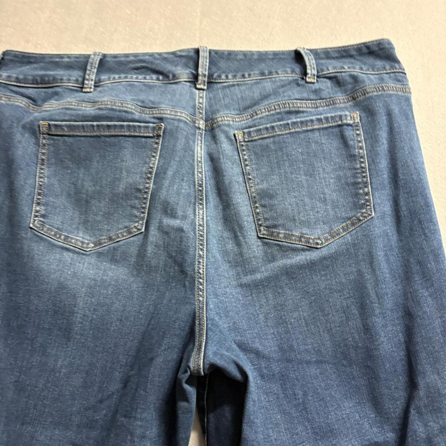 Torrid Crop Jegging Jeans Womens Plus Size 24 Blue Stretch Denim 3-Button Fly