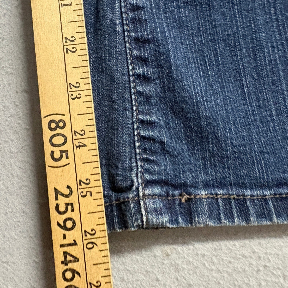 Levis 512 Perfectly Slimming Bootcut Jeans Womens 2P Short Blue Denim Stretch
