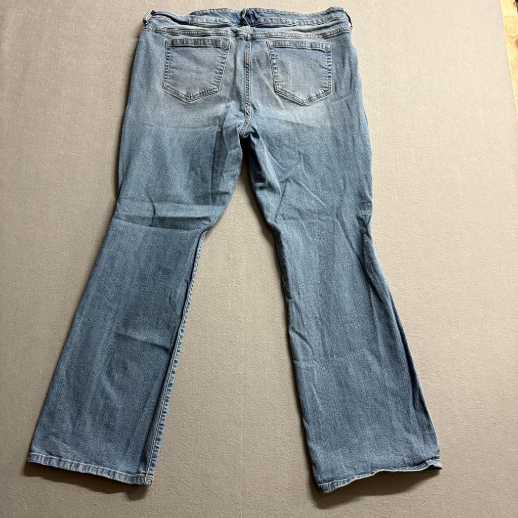Torrid Slim Bootcut Jeans Womens 16S Blue Denim Stretch Plus Size 16 Short