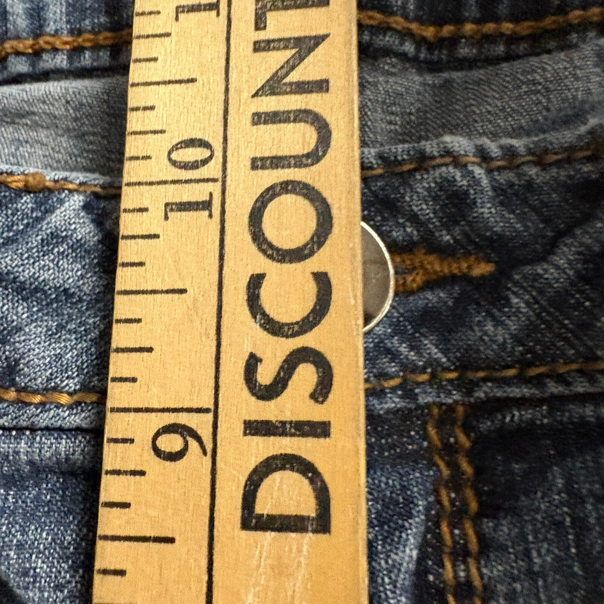 Aura From Wrangler Jeans Womens 16 AVG Blue Denim Straight Leg Embellished