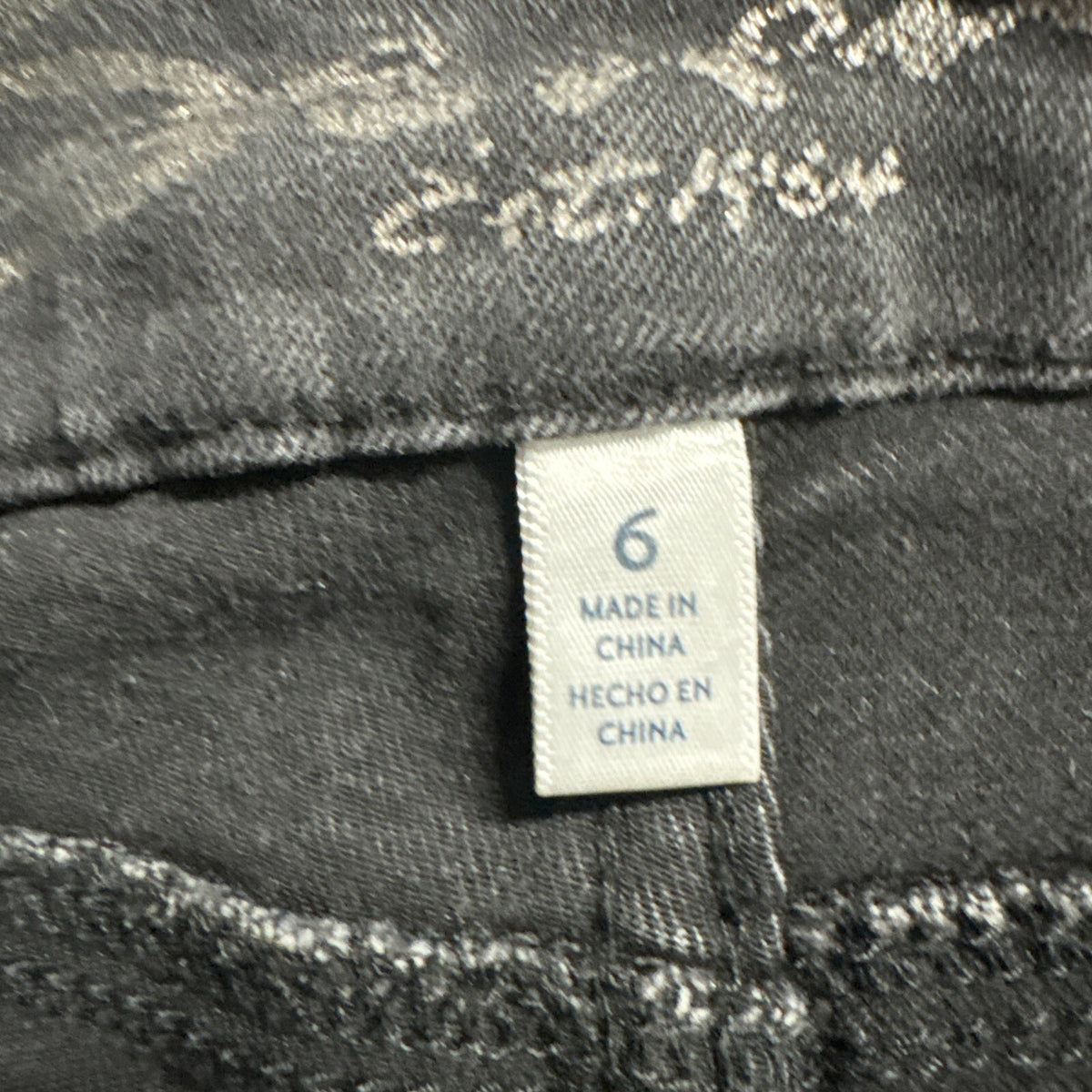 Seven7 Distressed Skinny Jeans Womens Size 6 Gray Ripped Knee Denim