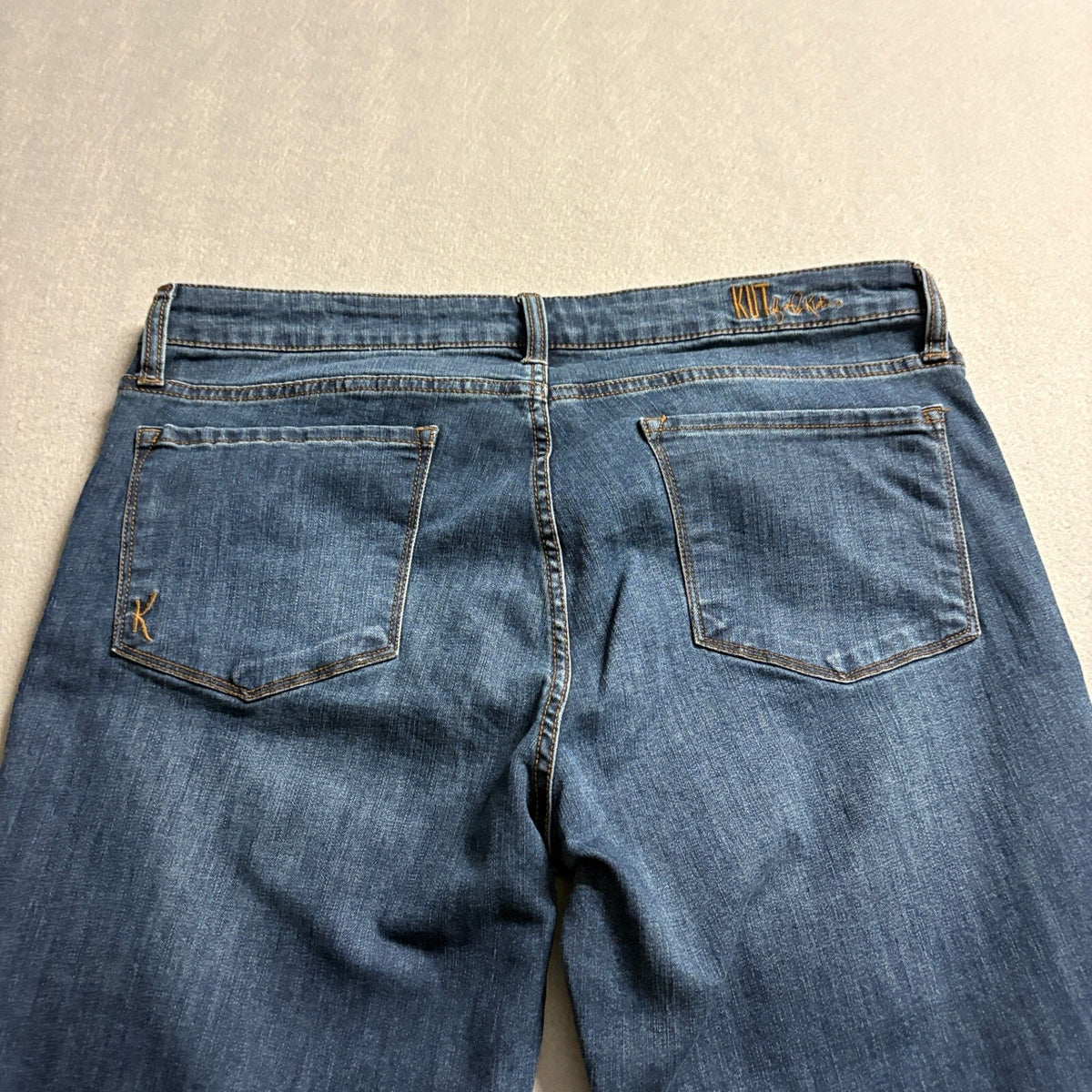 KUT from the Kloth Blue Jeans Womens Size 12 Straight Leg Medium Wash Stretch