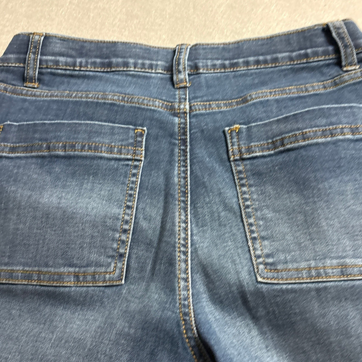 Denim & Co Womens Ankle Jeans Size 6P Blue Medium Wash Frayed Hem Stretch Petite