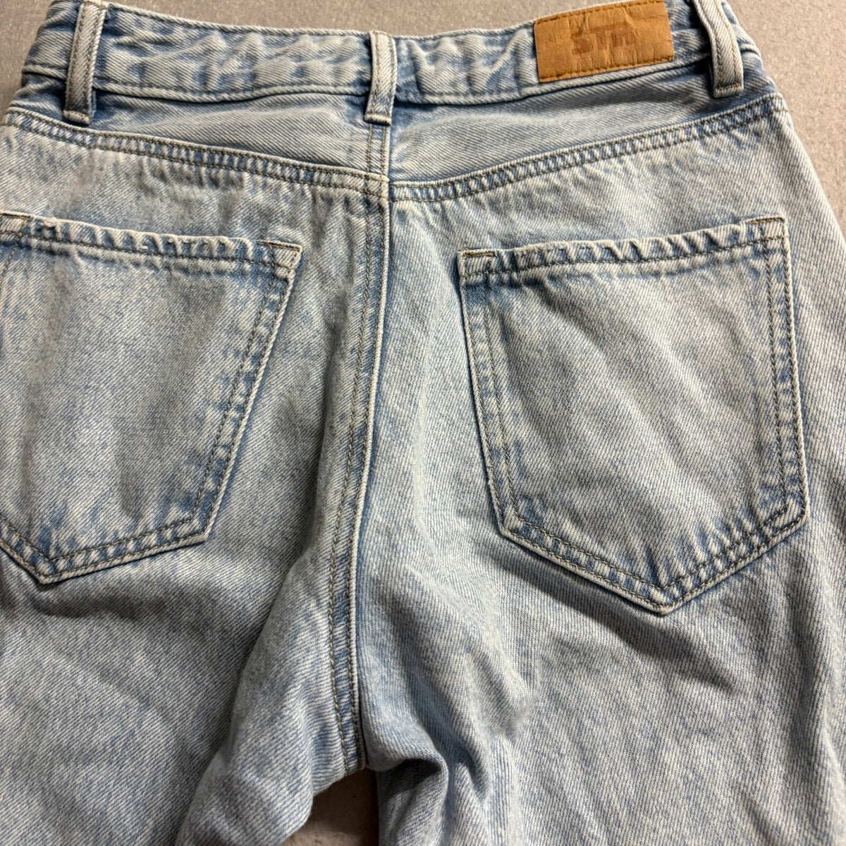 Stradivarius Womens Light Wash High Waist Straight Leg Jeans Size 2 EUR 34