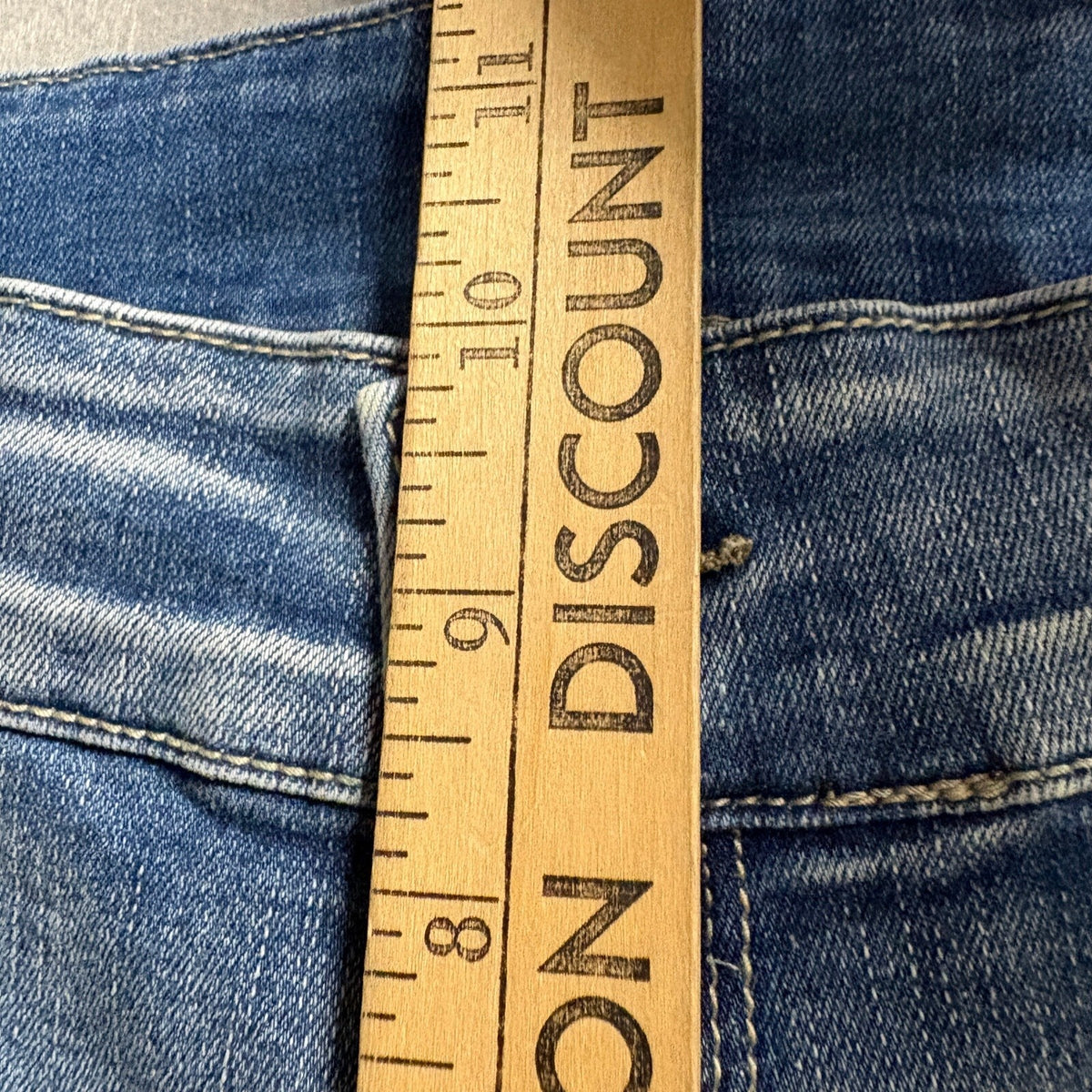 Coco Carmen Daisy Embroidered Distressed Jeans Womens Size M Medium Blue Denim
