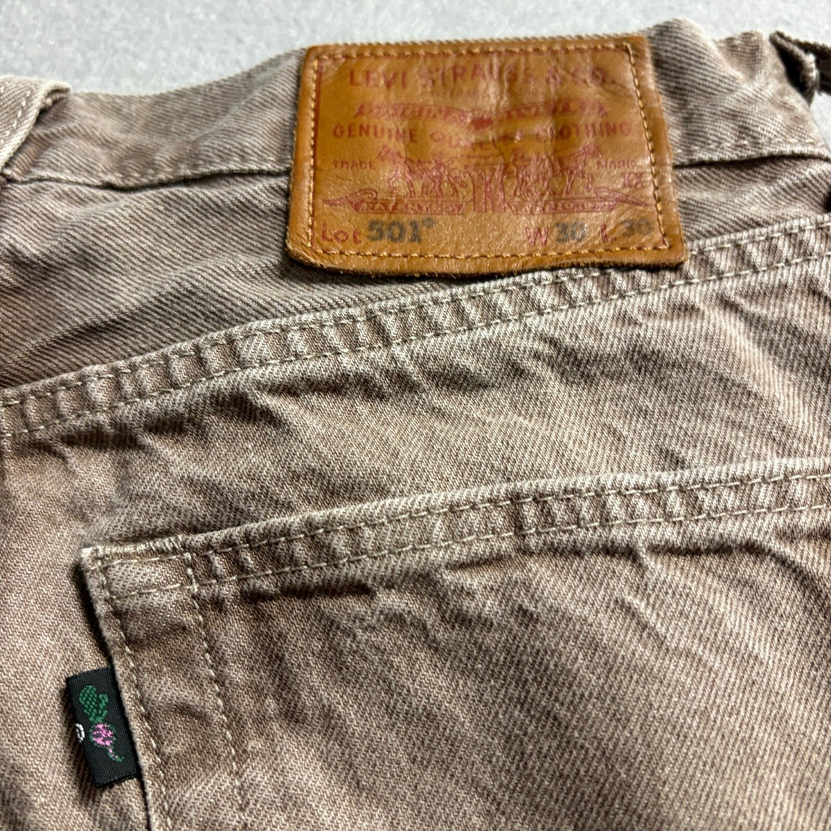 Levi's Premium 501 Original Fit Jeans Mens W30 L30 Brown Beige Denim Button Fly