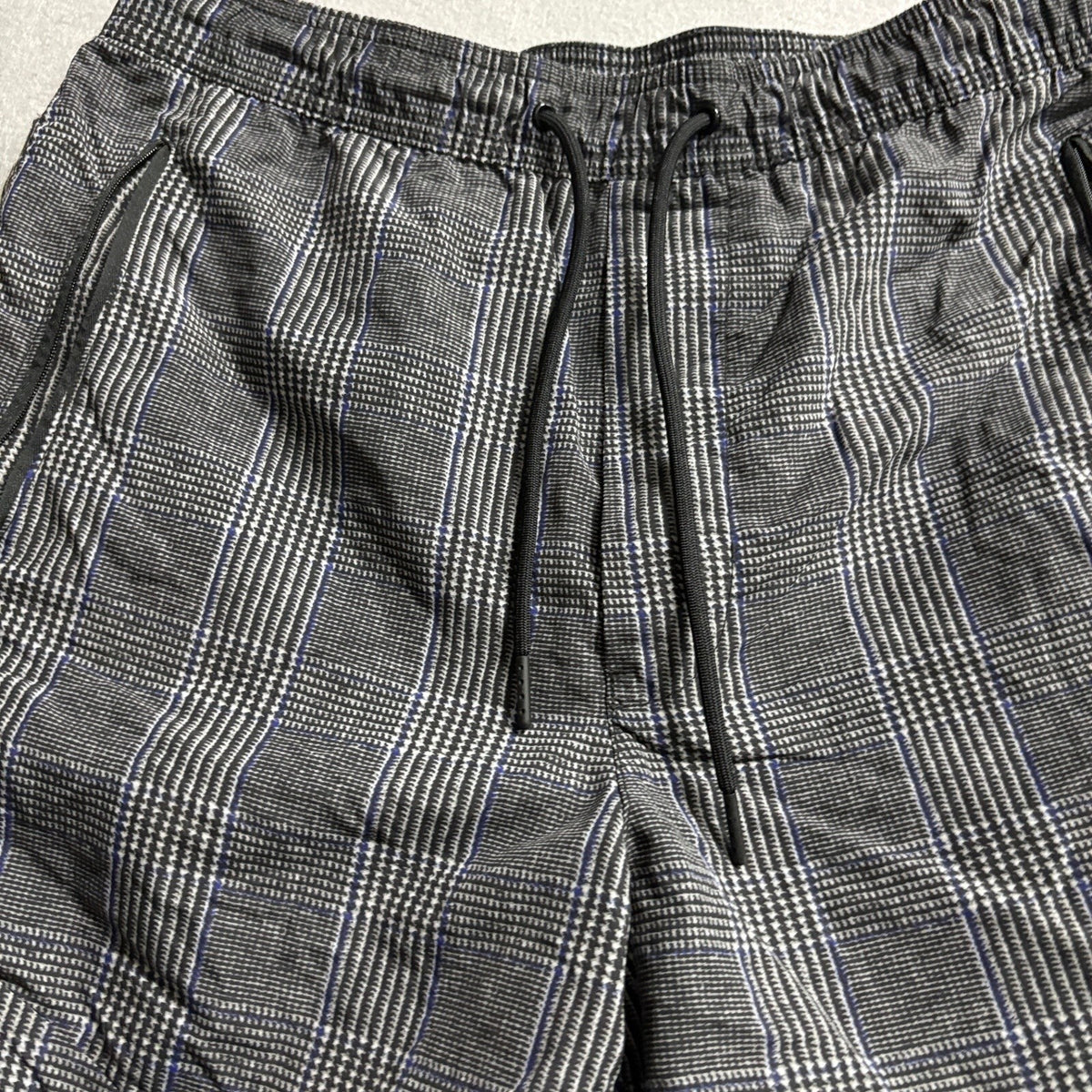 American Eagle Mens Jogger Pants Small S Gray Plaid Nylon Mesh Lined Track Pants