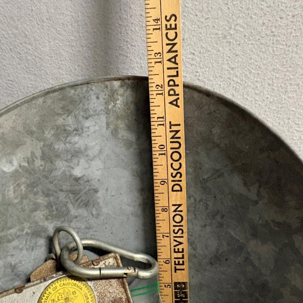 Vintage Hanson Model 842 Hanging Scale 20 Lb Capacity Galvanized Metal Scoop Pan