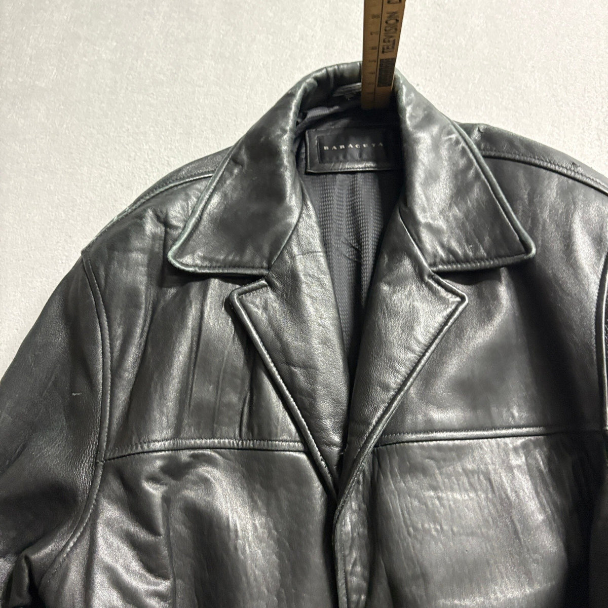 Baracuta Mens L Black Leather Jacket Coat Button Front Insulated Mid Length
