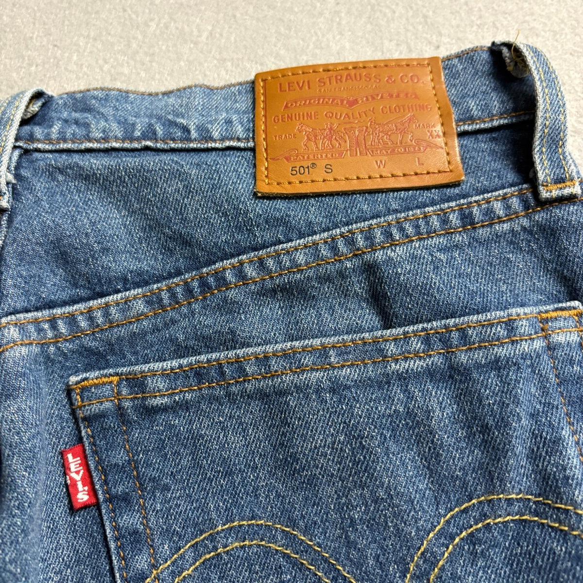 Levi's Premium 501 S Straight Leg Jeans Mens 27x28 Blue Medium Wash Denim