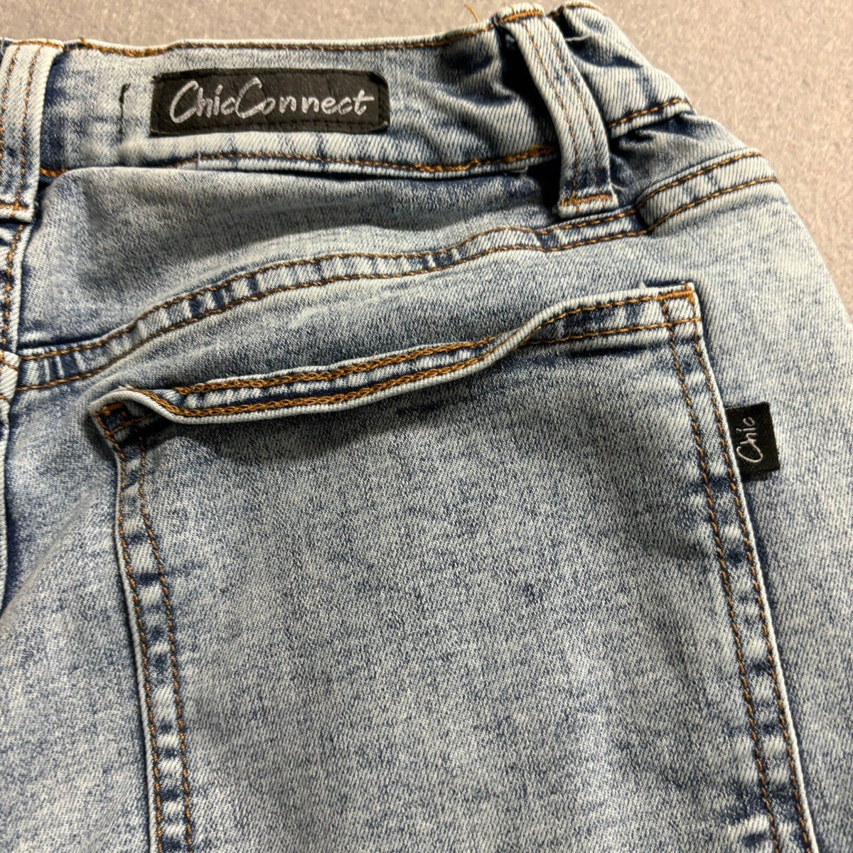 Chic Connect Girls Wide Leg Jeans Size 10 Light Wash Denim Carpenter Utility