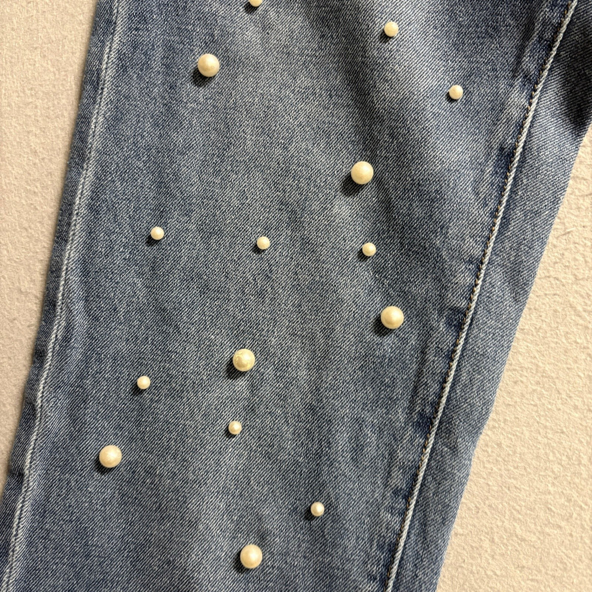 Ashley Mason Pearl Embellished Jeans Womens Size 00 23 Medium Blue Denim