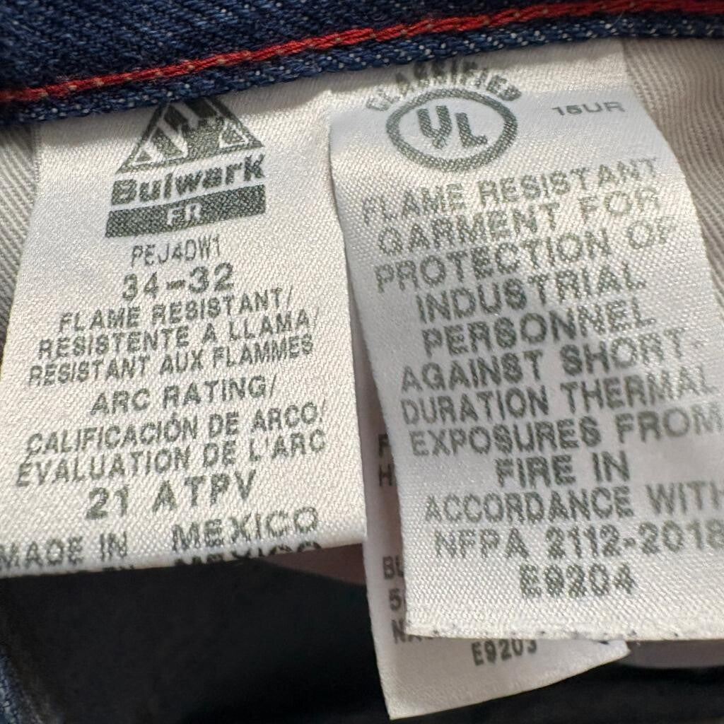 Bulwark FR Flame Resistant Jeans Mens 34x32 Blue Denim Work Pants CAT 2 NFPA