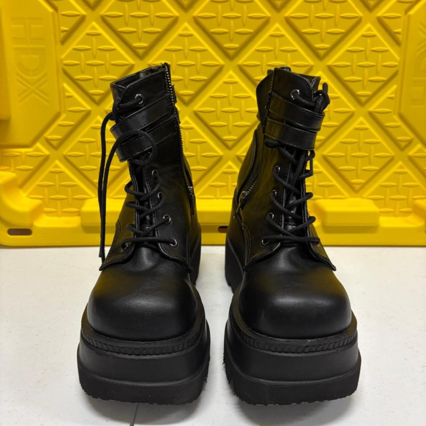 Demonia Shaker 52 Black Faux Leather Platform Wedge Ankle Boots Womens Size