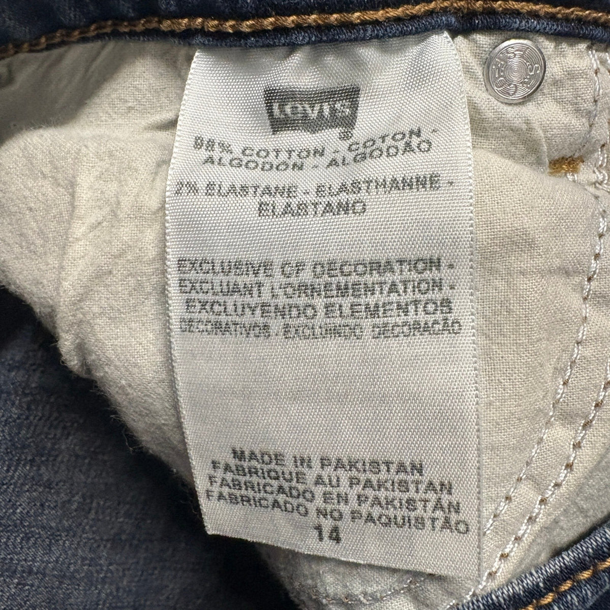 Levi's 512 Perfectly Slimming Denim Bermuda Shorts Womens Size 14 Blue Stretch
