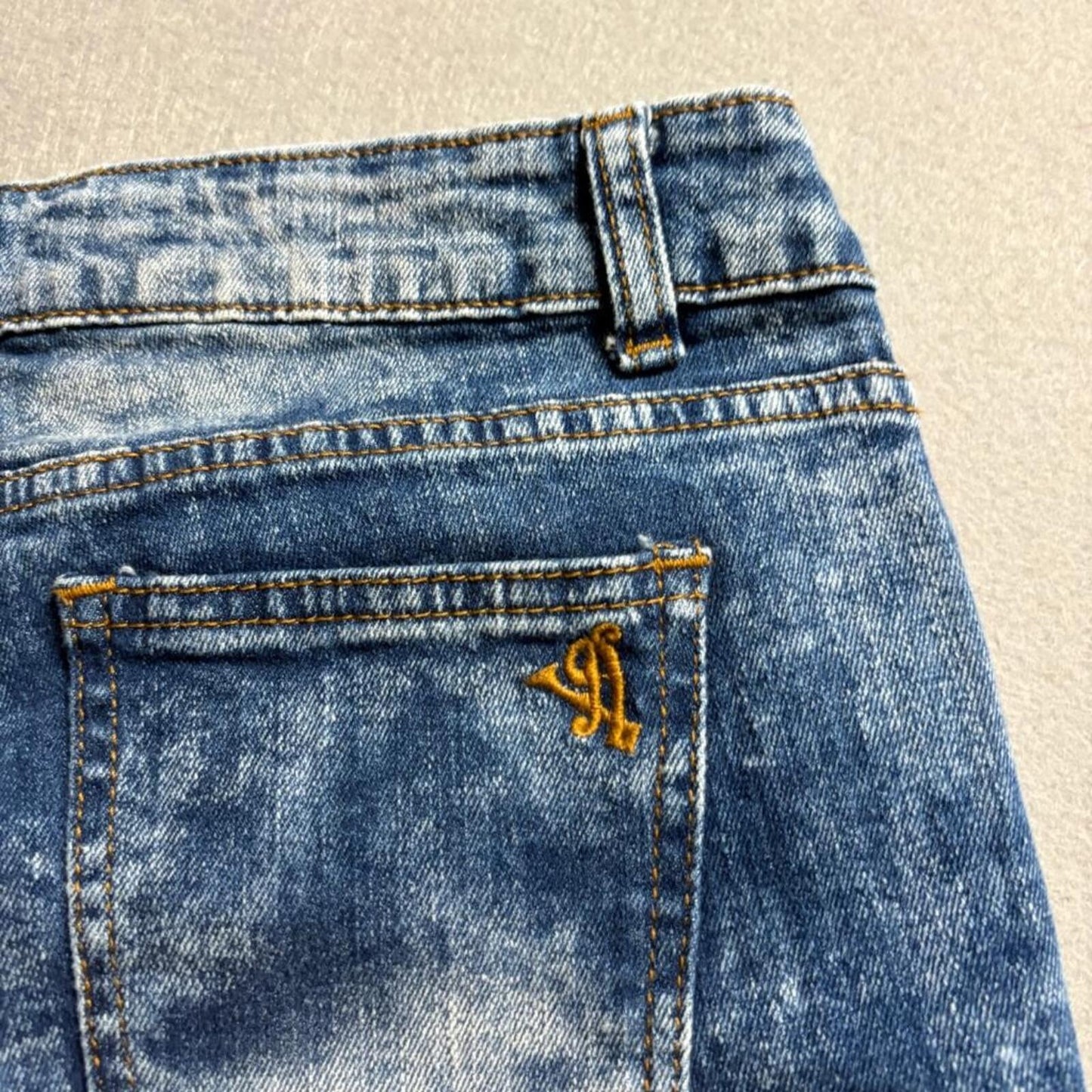 VIP Jeans Womens 3/4 Distressed Acid Wash Skinny Jeans Side Stripe Raw Hem