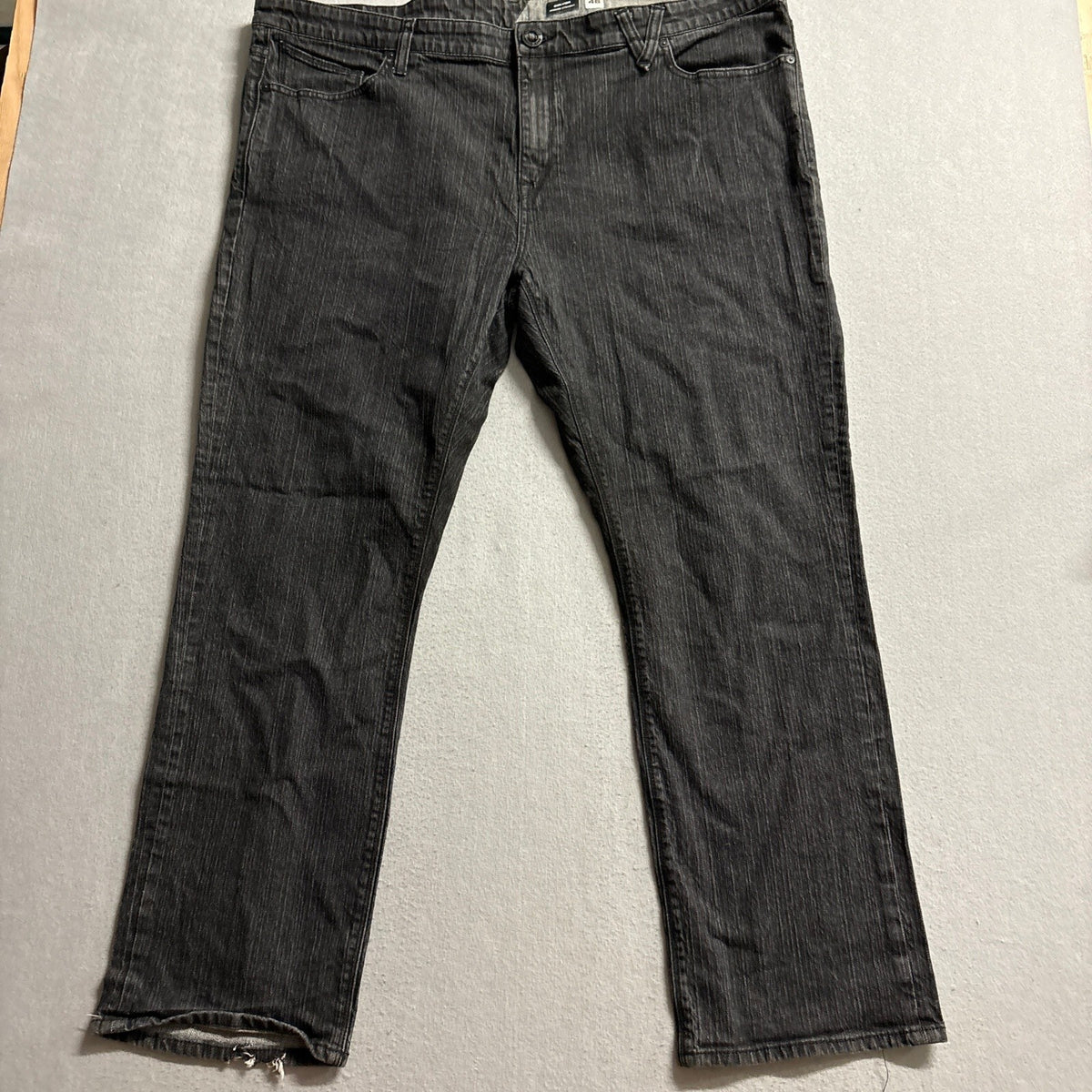 Volcom Solver Modern Straight Jeans Mens 46x30 Black Faded Denim Pants