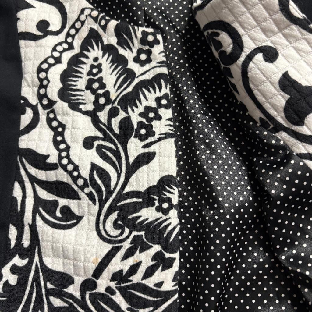 Chico's Quilted Jacket Womens Size 0 XS Black White Floral Polka Dot Open Front