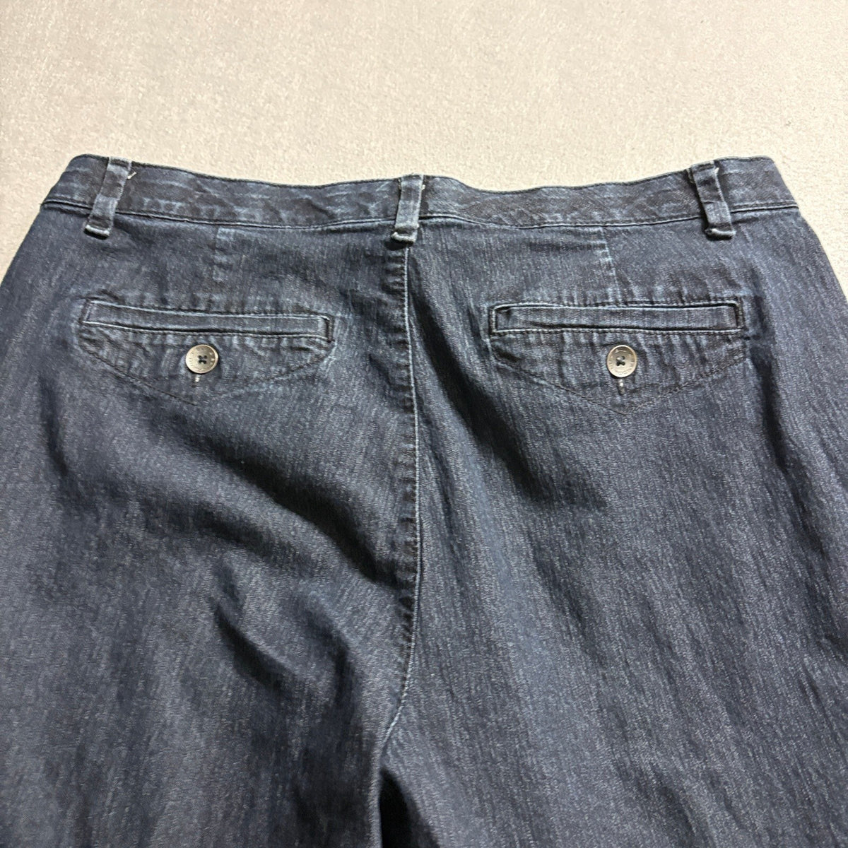 Bandolino Blu Womens Size 14 Dark Wash Capri Jeans Cuffed Comfort Stretch Blue