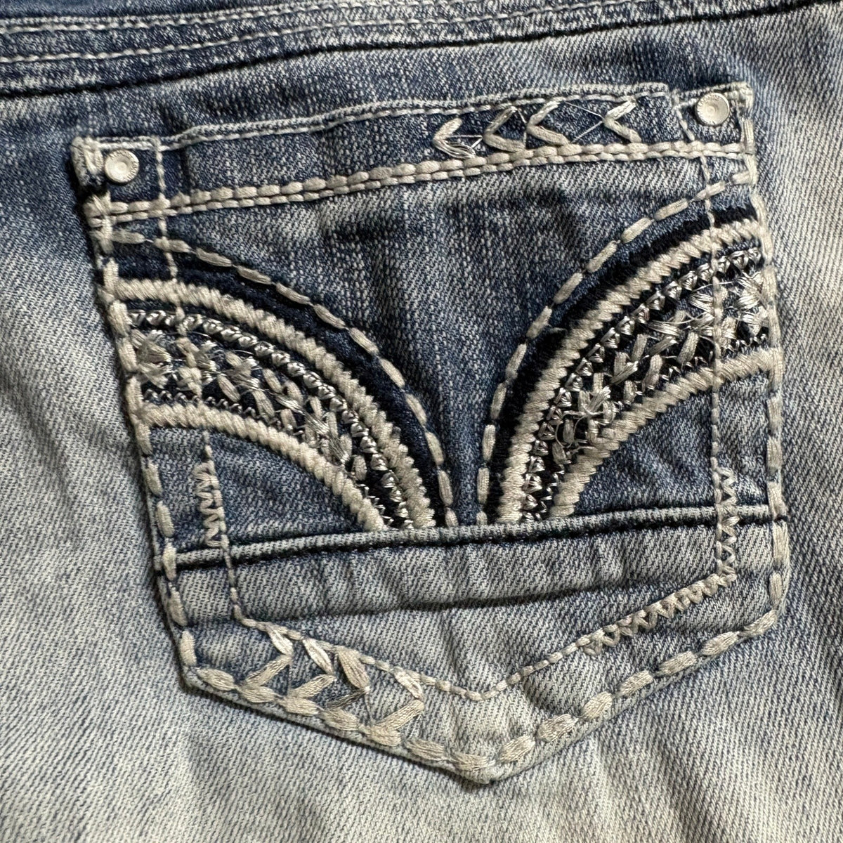 Almost Famous Womens Jeans Size 5 Blue Light Wash Button Fly Cuffed Ankle Denim