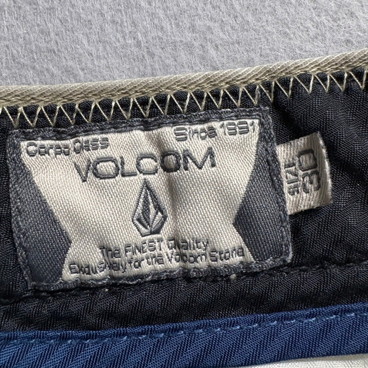 Volcom Chino Shorts Mens 30 Khaki Tan Cotton Blend Skate Casual