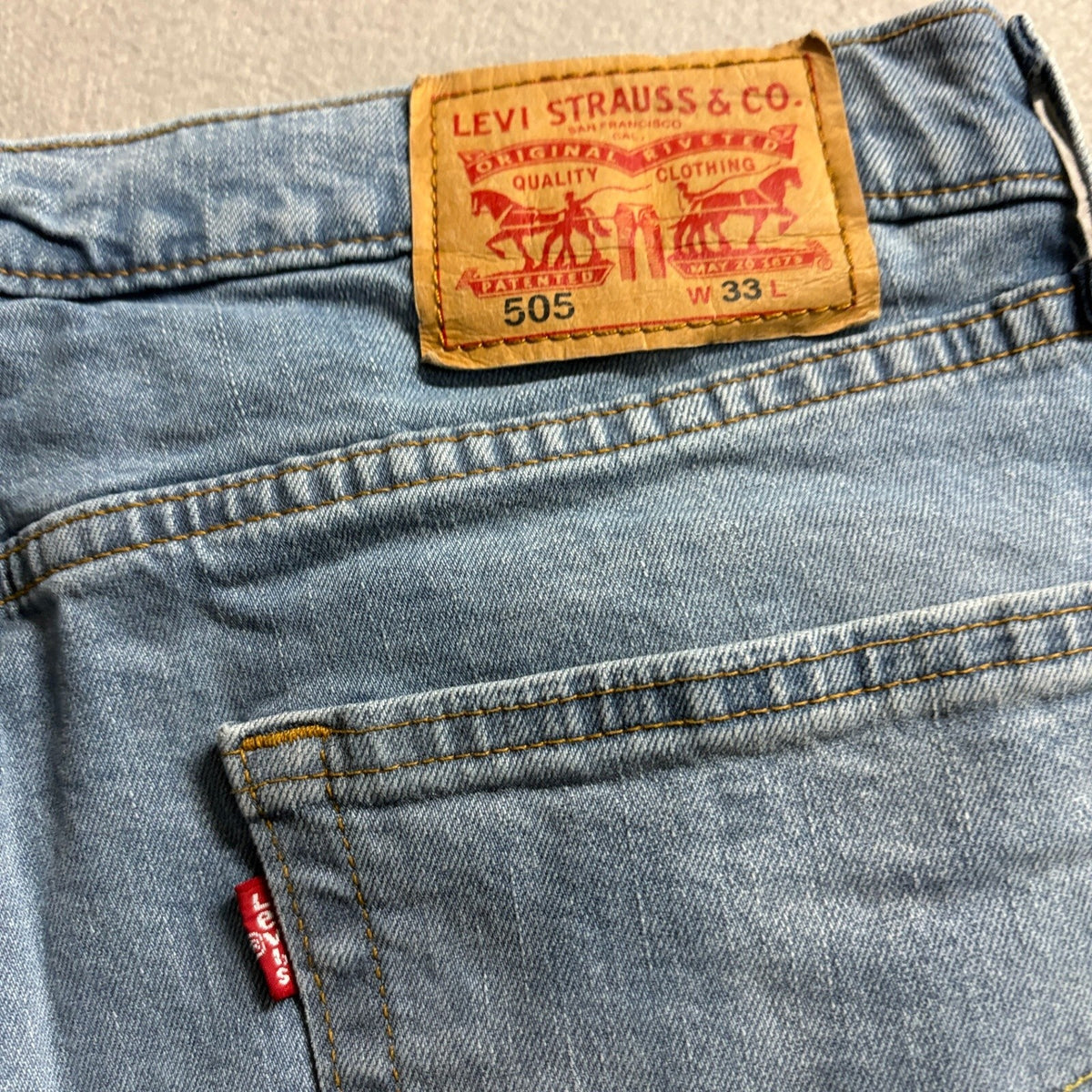 Levi's 505 Cut Off Jean Shorts Mens 33 Blue Denim Raw Hem Jorts Casual