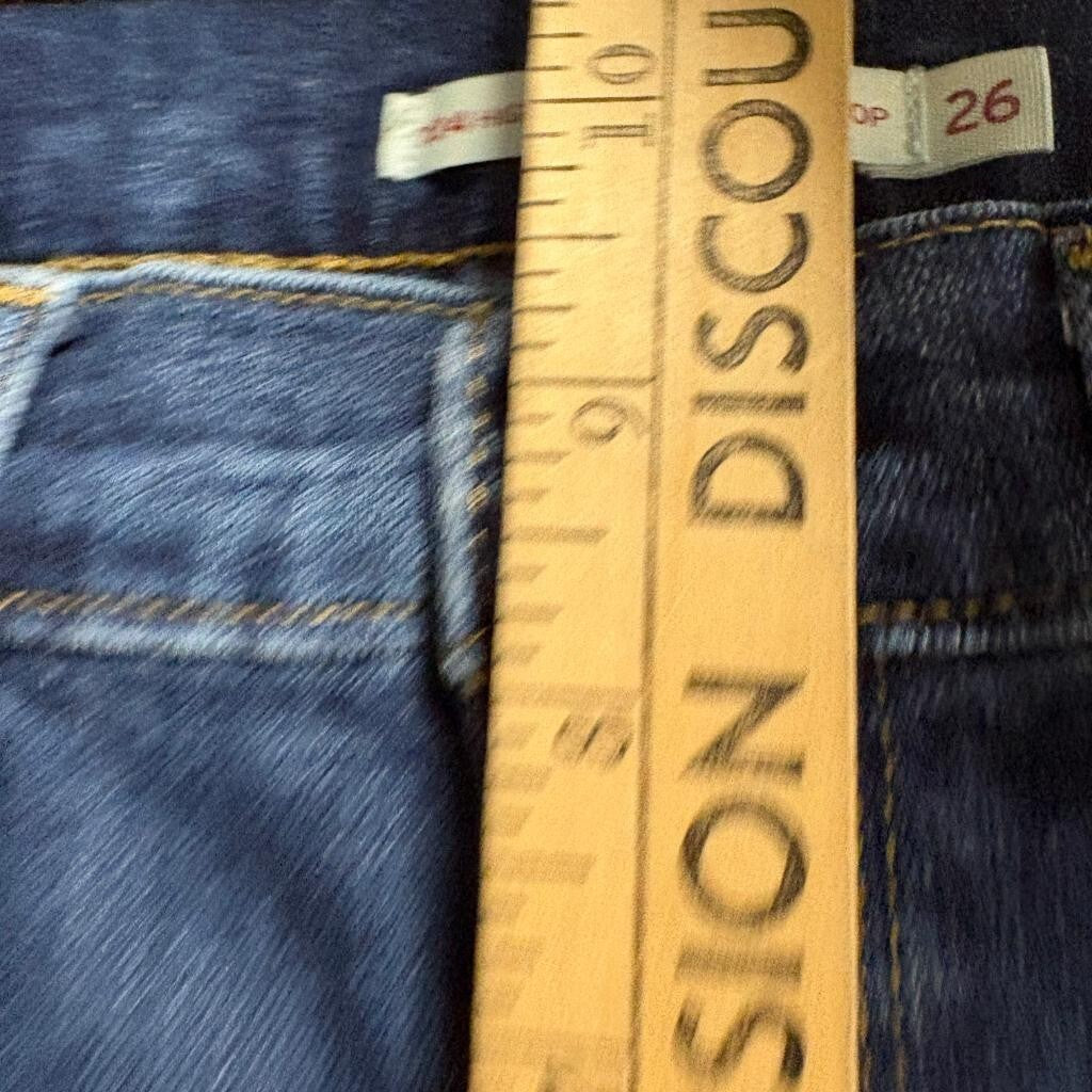 Levis 724 High Rise Straight Crop Jeans Womens Size 26 Blue Denim Stretch