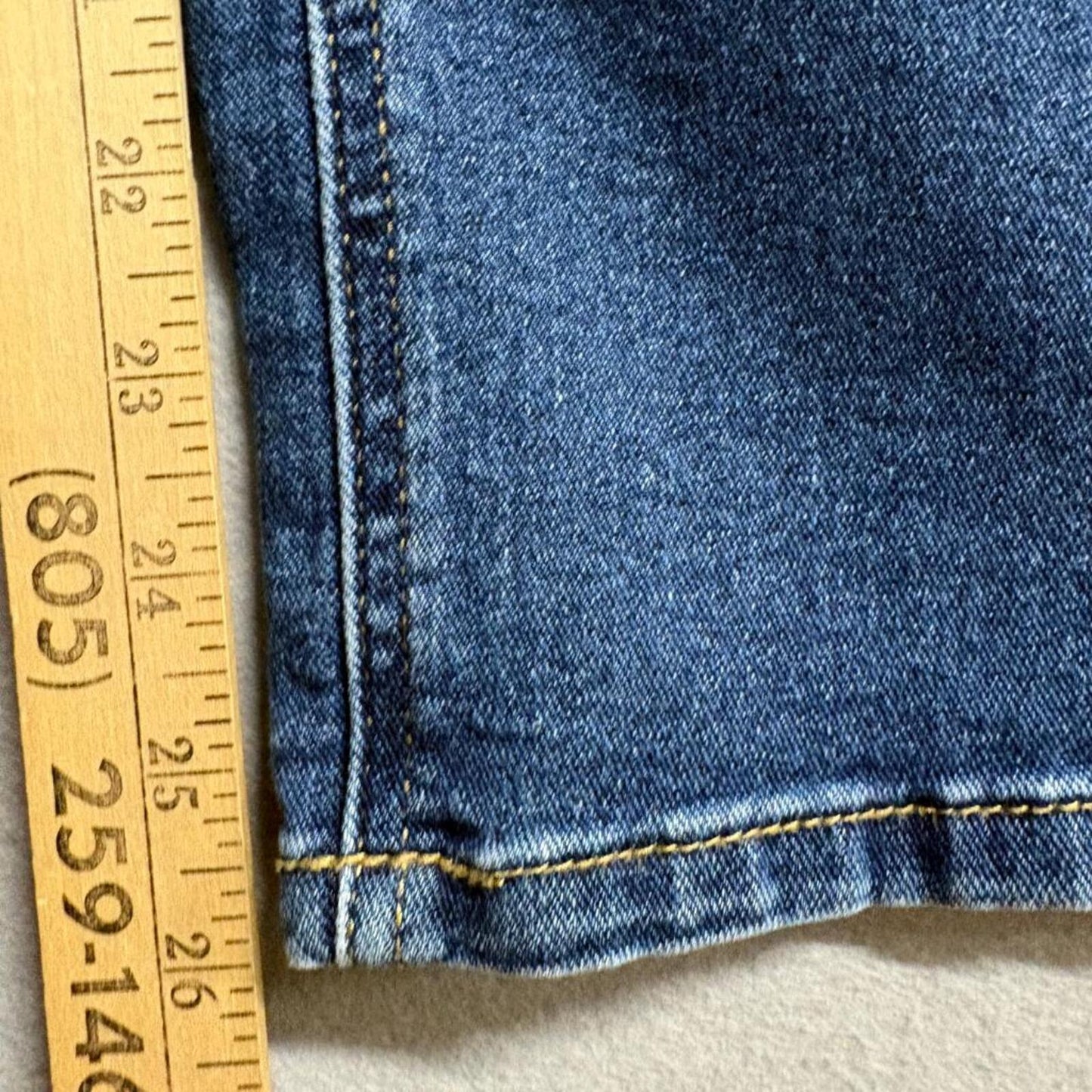 Sofia Jeans by Sofia Vergara Lana Relaxed Straight Crop Blue Denim Women's Size
