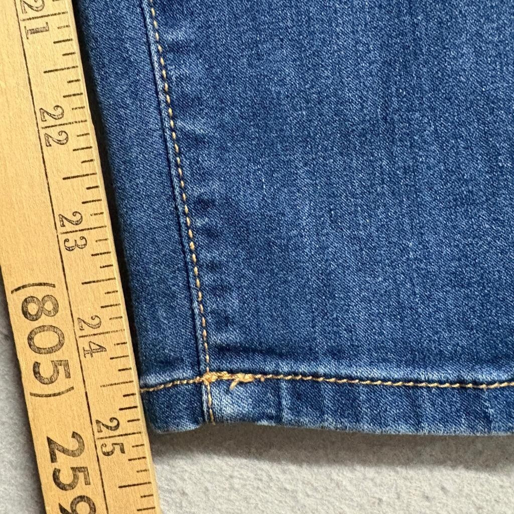 BCBGeneration High Rise Curvy Skinny Jeans Womens Size 9/29 Medium Wash Blue