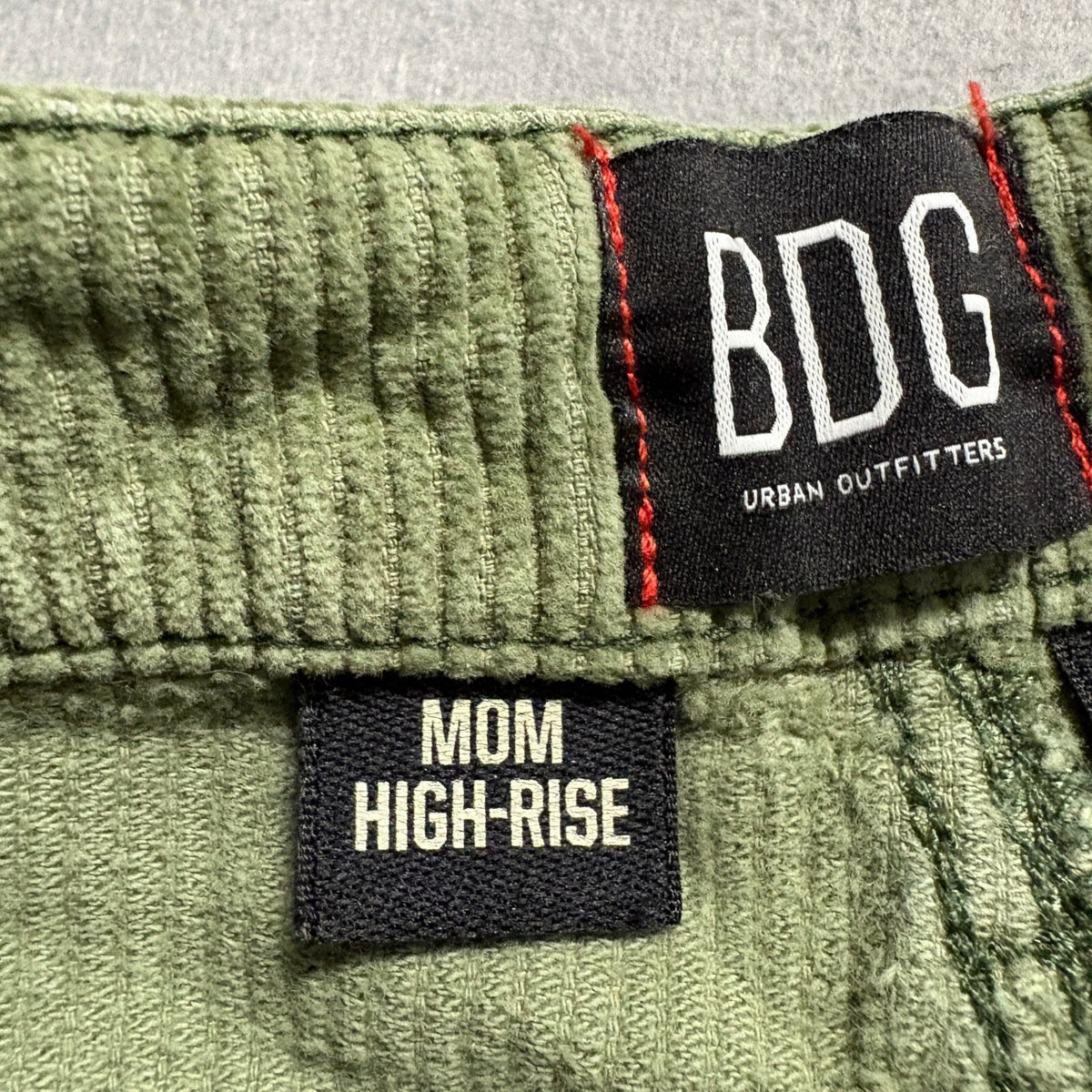 BDG Urban Outfitters Mom High Rise Corduroy Pants Womens Size 24 Green Cotton