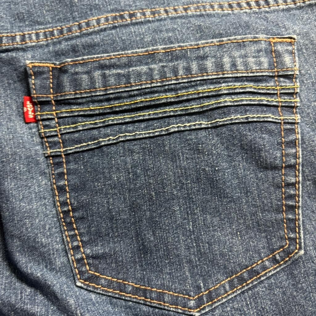 Levis 525 Nouveau Low Capris Womens Size 24 Blue Denim Stretch Crop Jeans