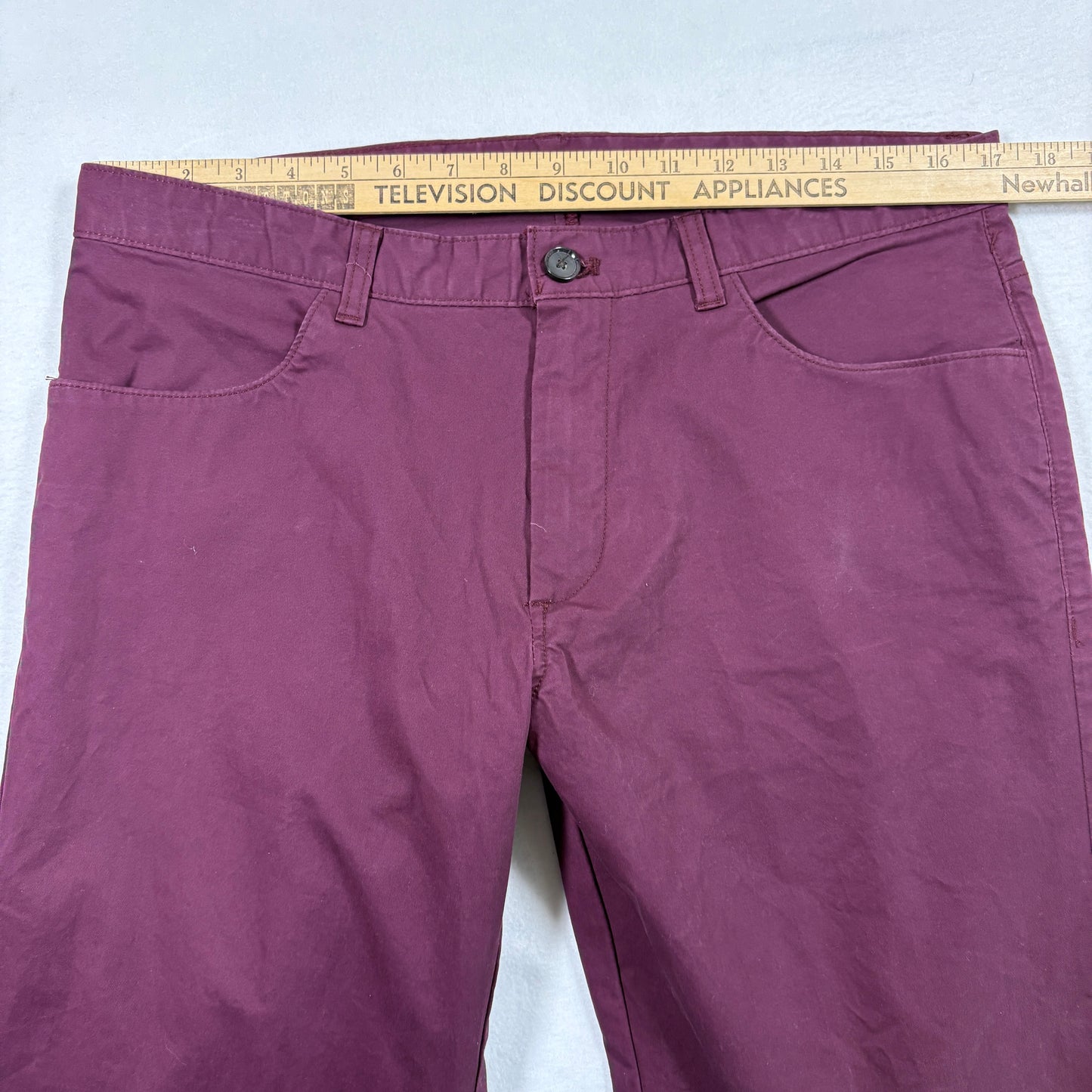 Calvin Klein mens slim fit pants size 33x30 burgundy red stretch casual Y2K
