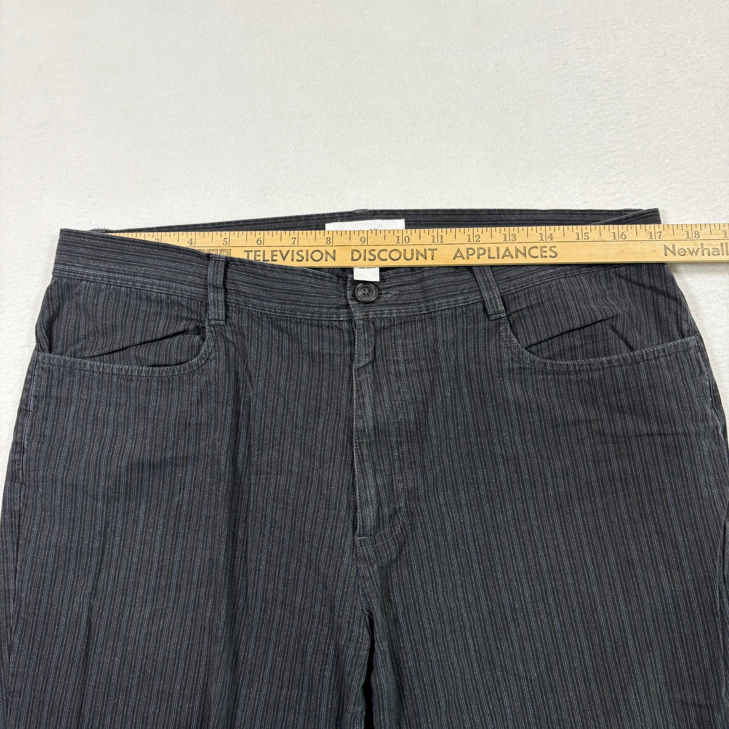 Calvin Klein mens pants size 34x32 black gray pinstripe Y2K vintage straight