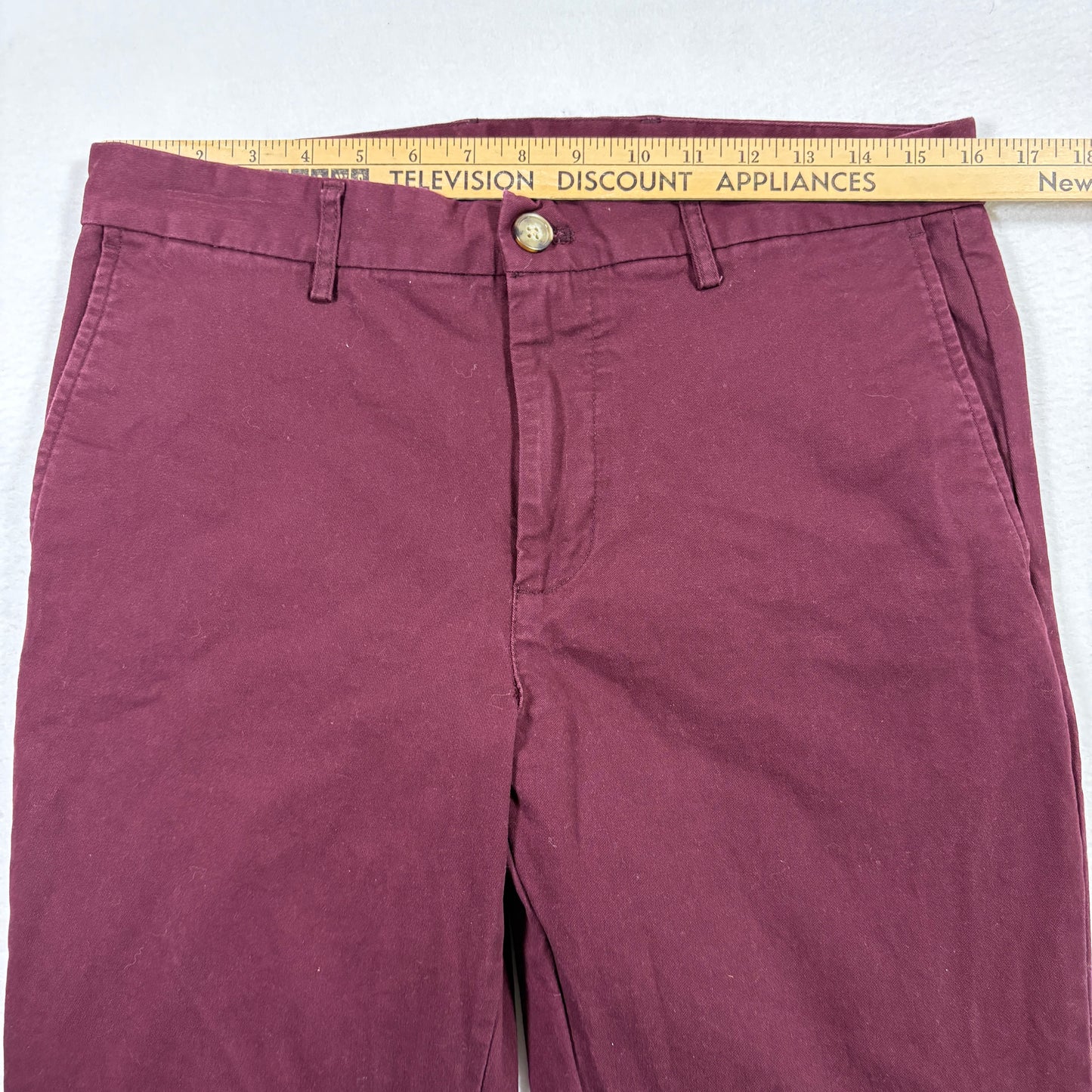 Old Navy mens pants size 32x34 burgundy slim fit stretch chinos Y2K casual