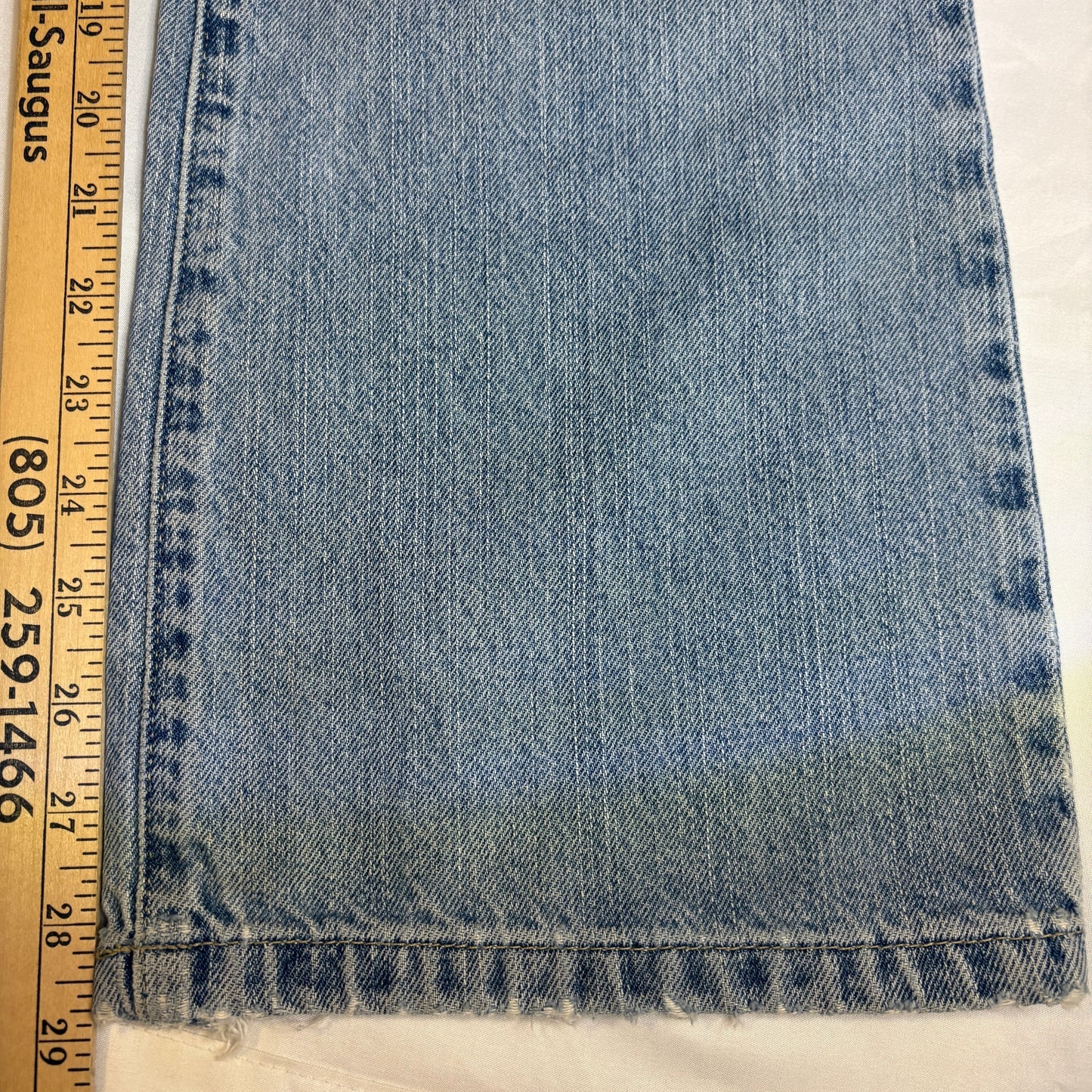 Tommy Hilfiger Jeans Men’s Light Wash Denim Straight Leg Vintage USA Flag Logo