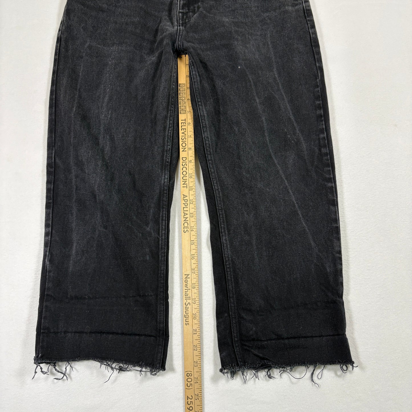 Tommy Hilfiger mens jeans size 34x30 black straight leg denim Y2K vintage grunge