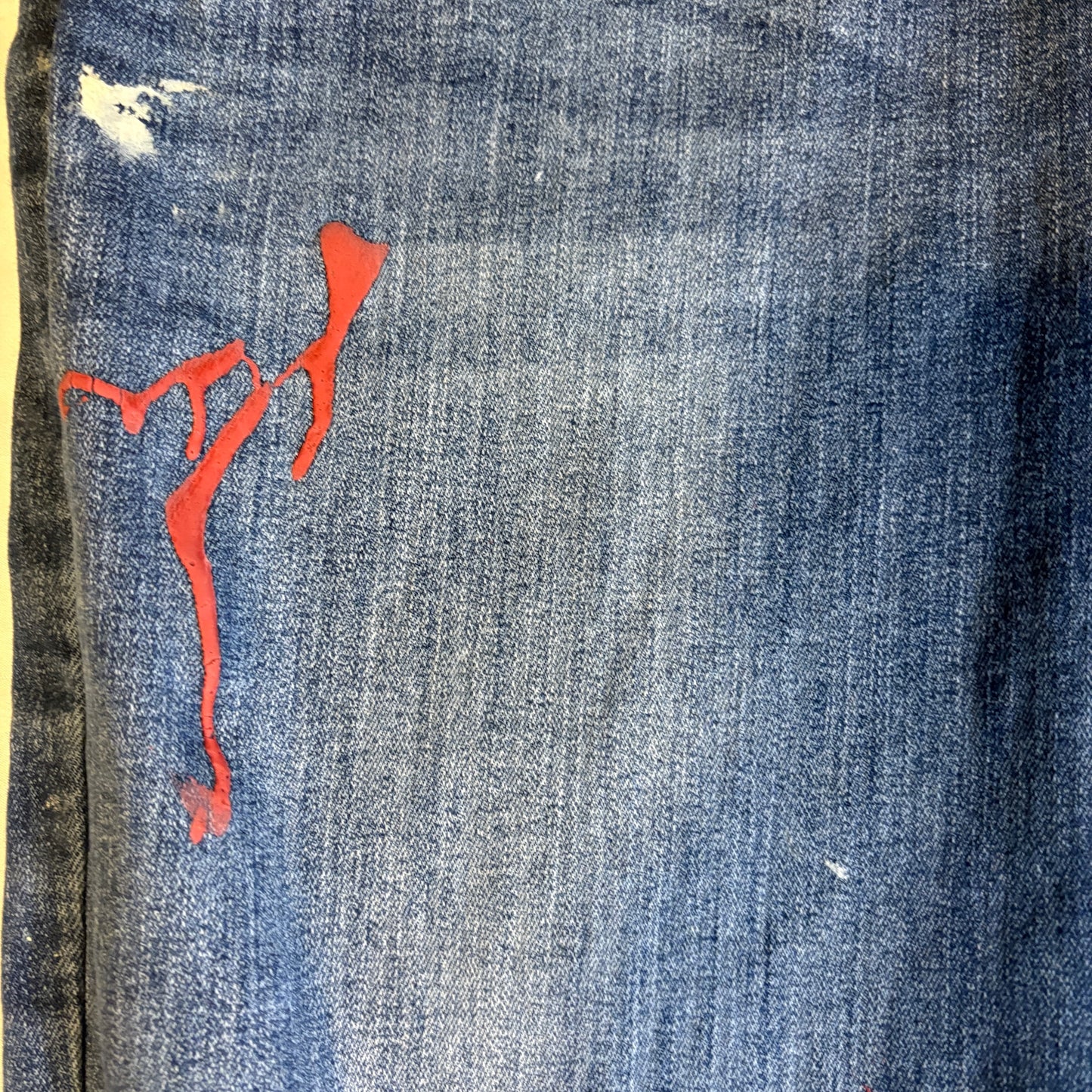 Lucky Brand Jeans Men’s 36x30 Blue Denim Straight Leg Distressed Paint Stain Work