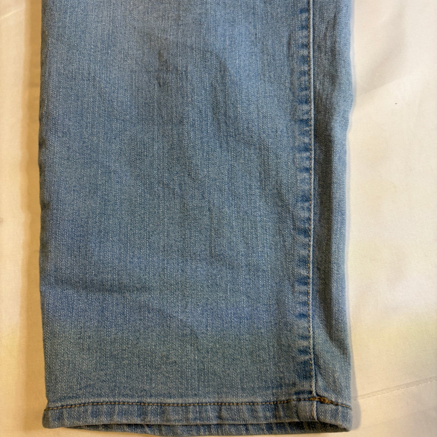 No Boundaries Jeans Women’s 19 Baggy Light Wash High Rise Straight Leg Stretch