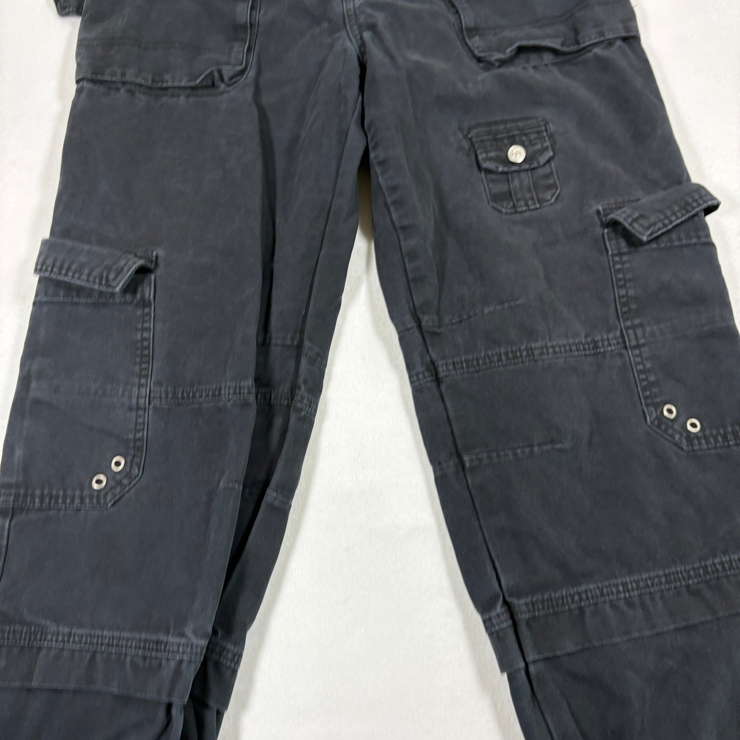 Mens black cargo pants baggy Y2K grunge utility streetwear jogger style pockets