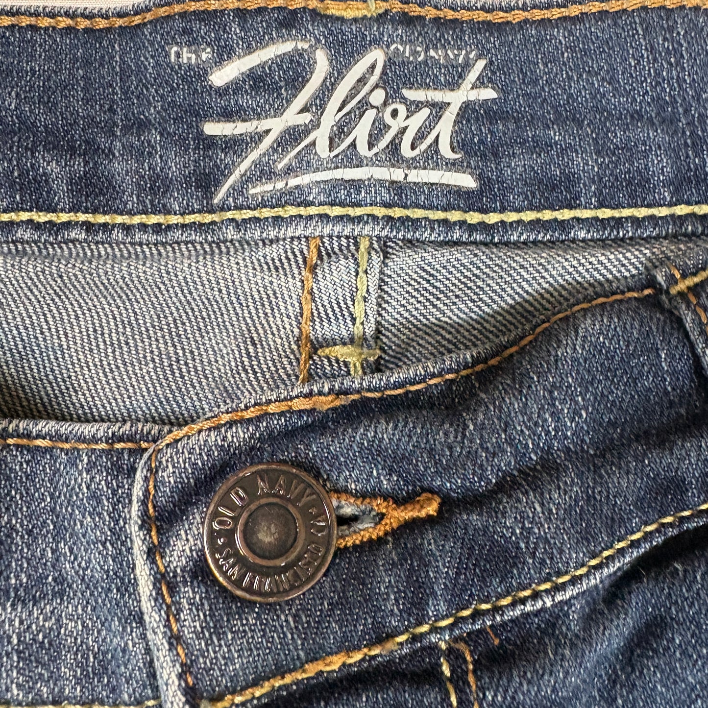 Old Navy The Flirt Bootcut Jeans Women’s Size 8 Regular Blue Denim Stretch Baggy